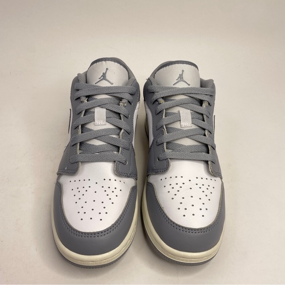 Nike Air Jordan 1 Retro Low GS “Vintage Grey” 2023 - Picture 2 of 8